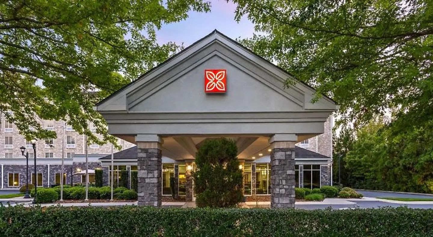 Hilton Garden Inn Winston-Salem/Hanes Mall EXTERIOR