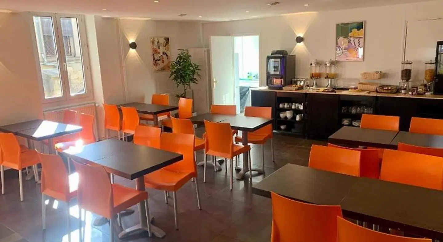 De Paris Bar
