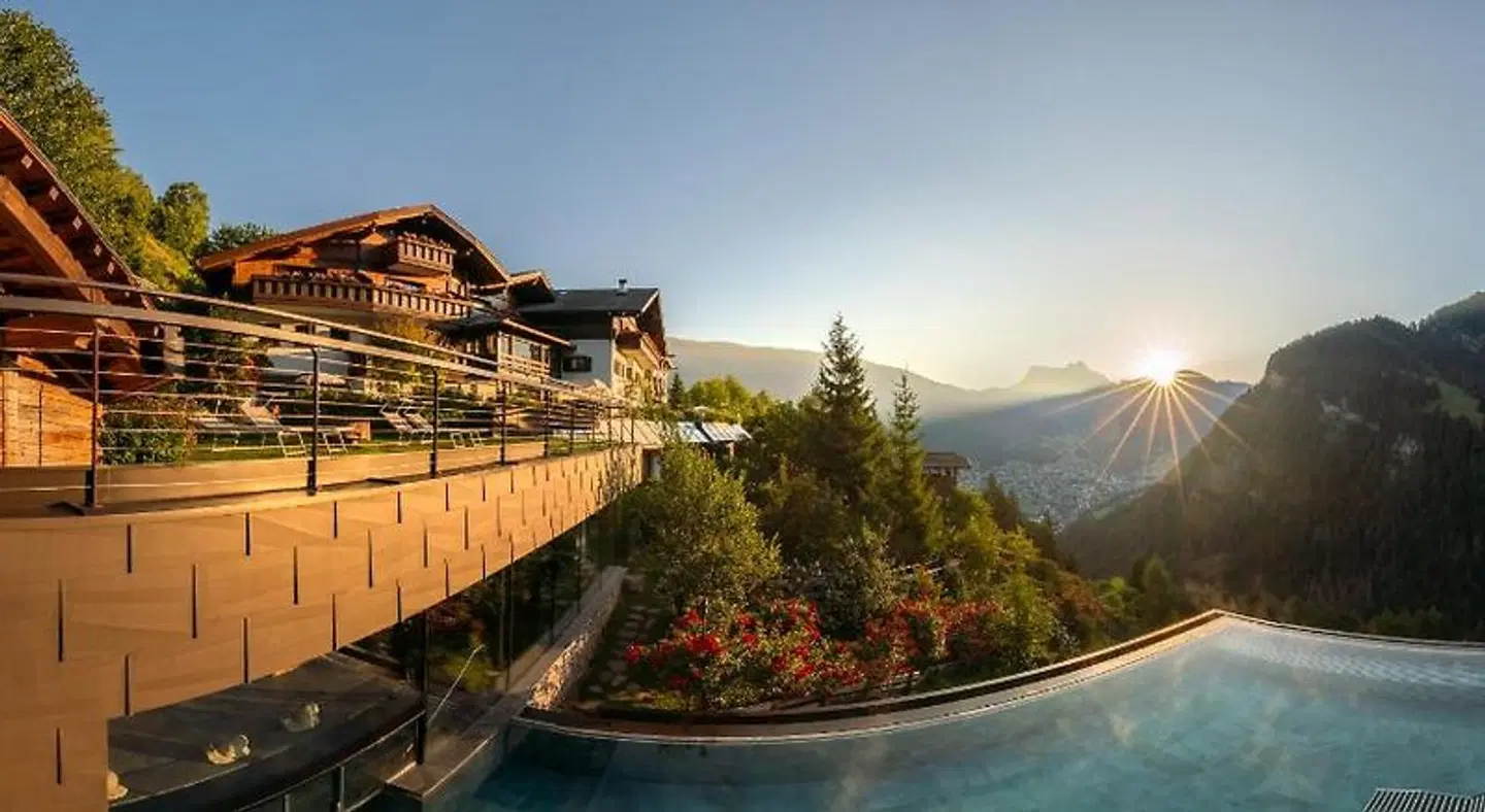Charmehotel Uhrerhof - Deur LANDSCAPE