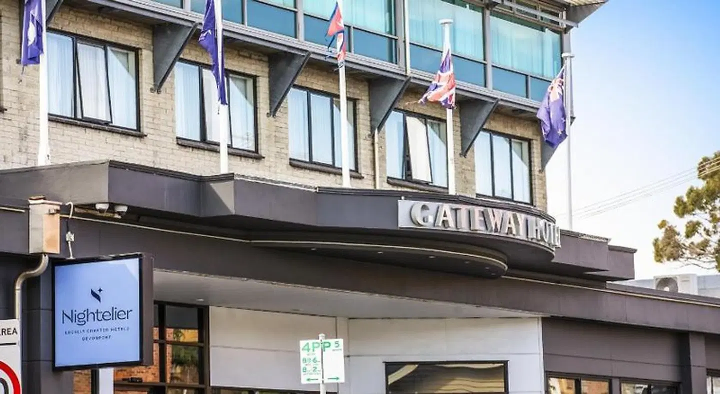 Gateway Hotel by Nightcap Plus EXTERIOR