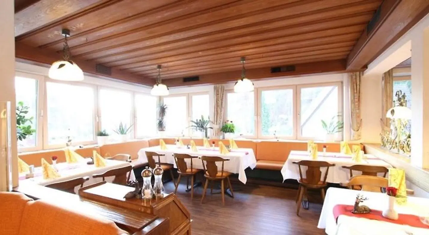 Zum Wasserfall Restaurant