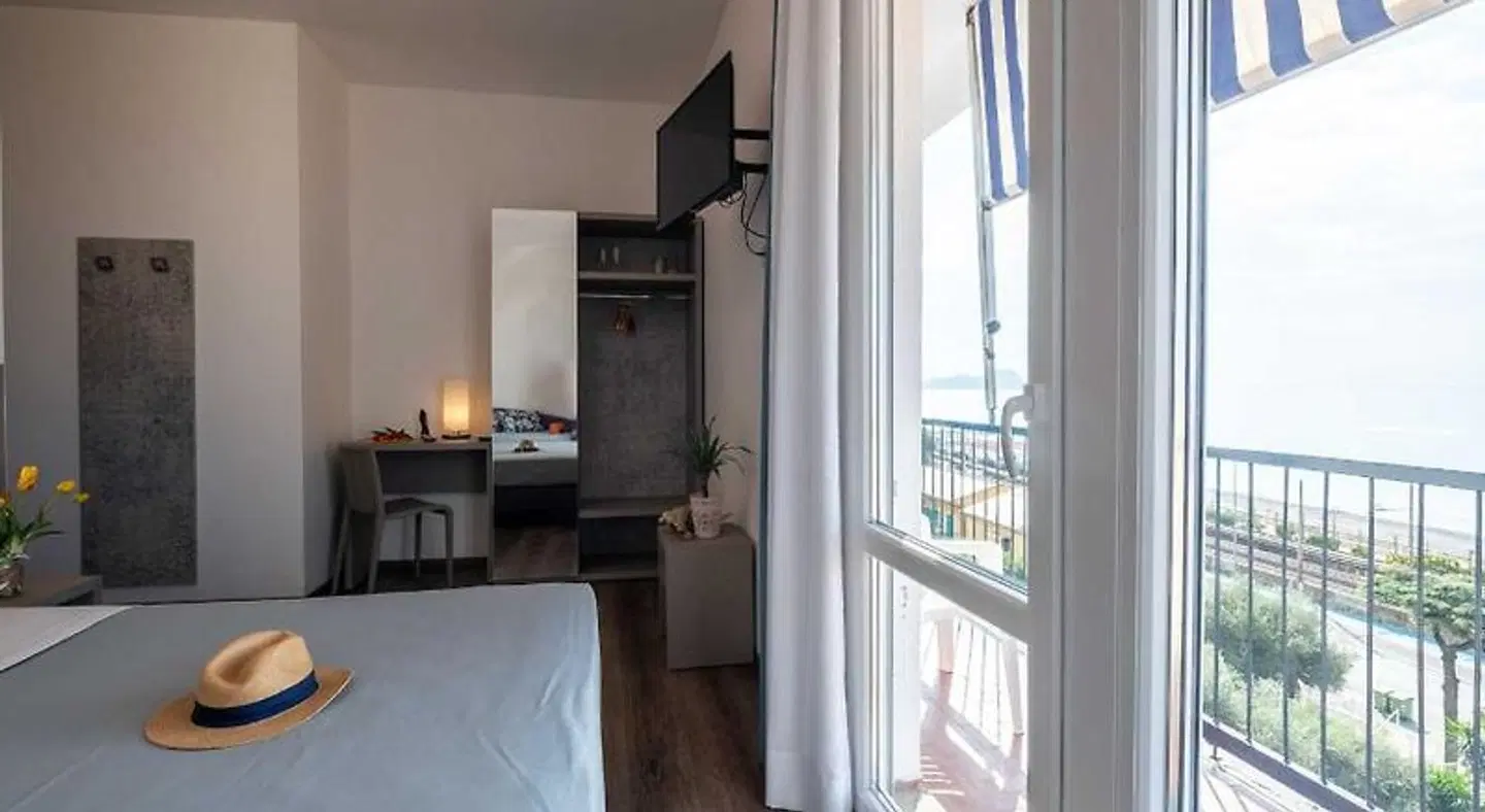 Real Park Hotel ROOM_EXAMPLE