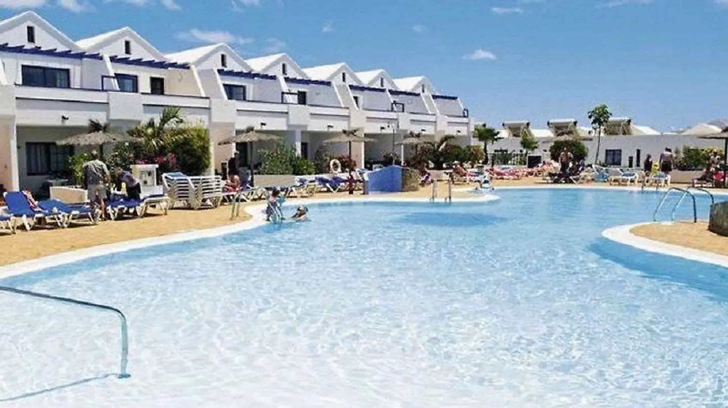 Cinco Plazas OUTDOOR_POOL