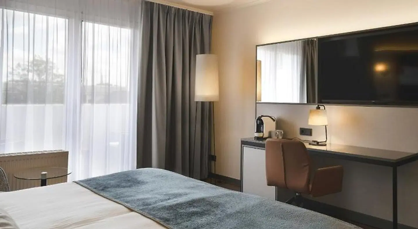 Leonardo Hotel Heidelberg City Center ROOM_EXAMPLE