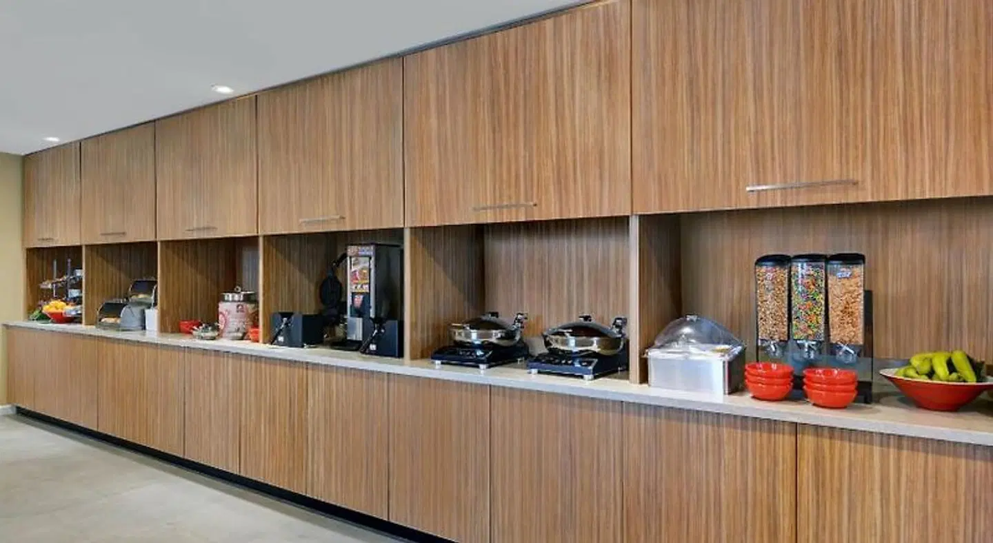 TownePlace Suites by Marriott Indianapolis Downtown Bar