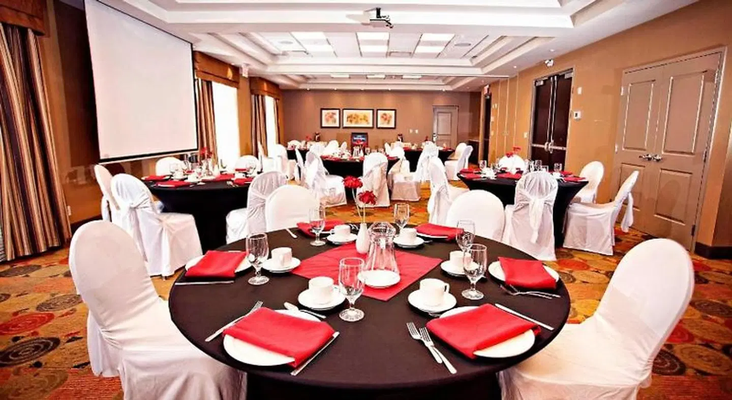 TownePlace Suites by Marriott Sudbury Restaurant