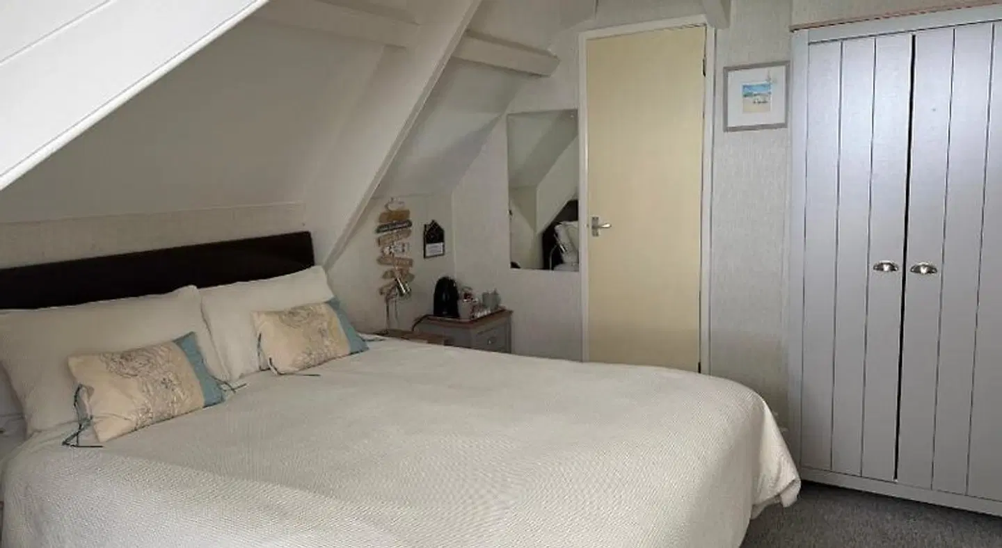 Borthalan Hotel ROOM_EXAMPLE