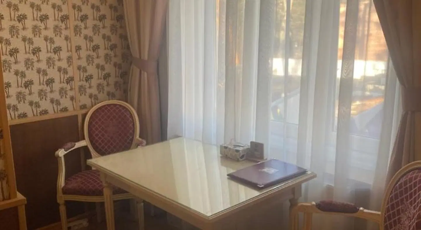 Parus ROOM_EXAMPLE
