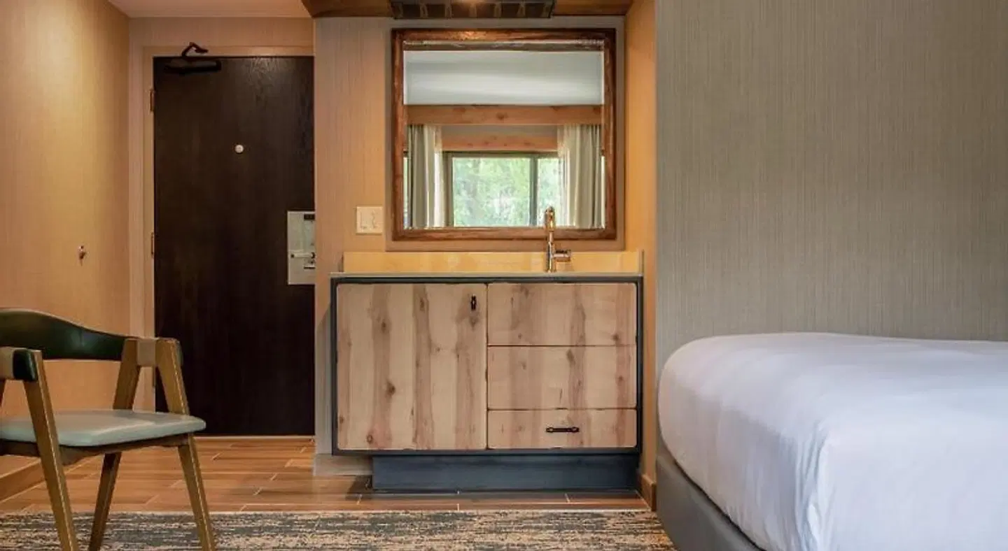 DoubleTree by Hilton Missoula Edgewater ROOM_EXAMPLE