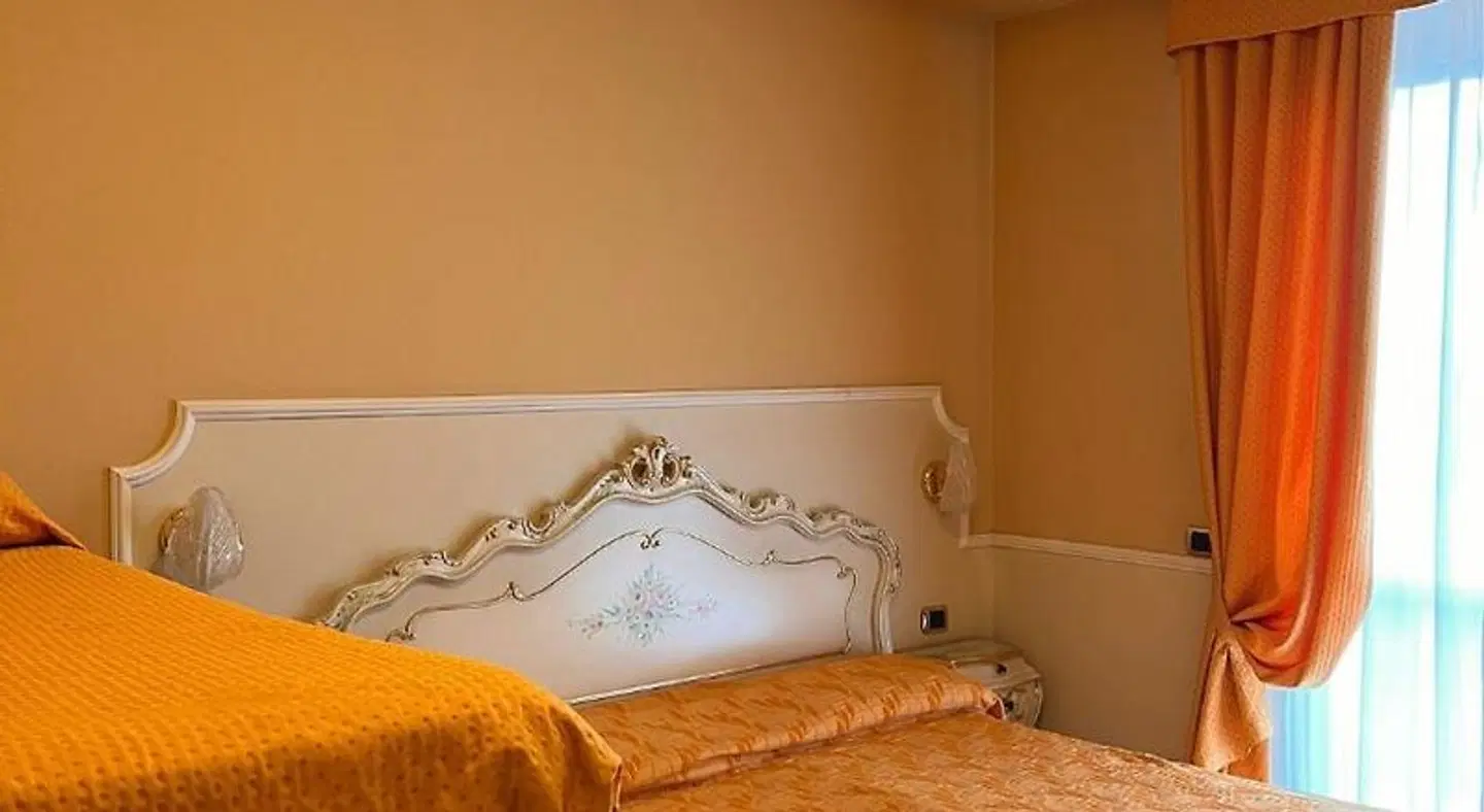 Confine ROOM_EXAMPLE