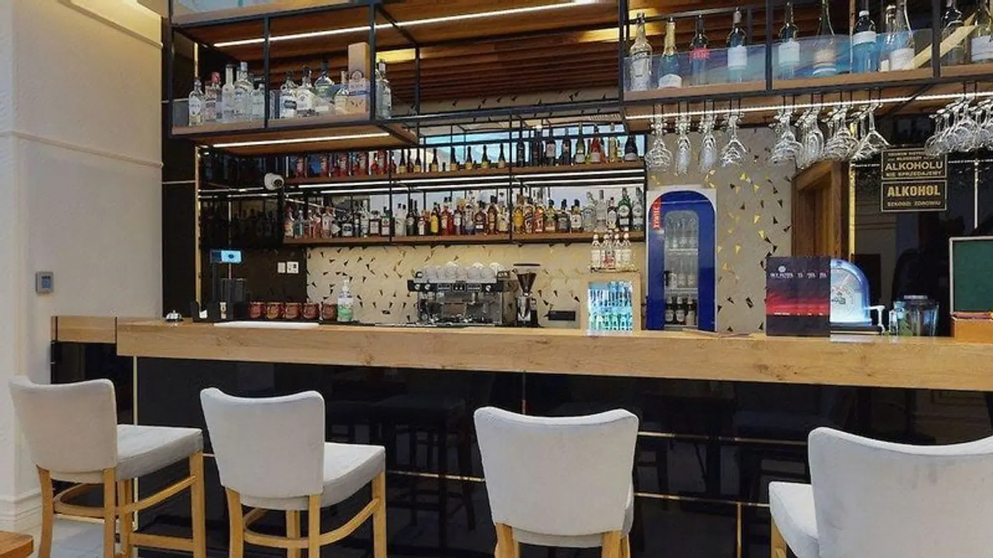 Sky Hotel Kraków Bar