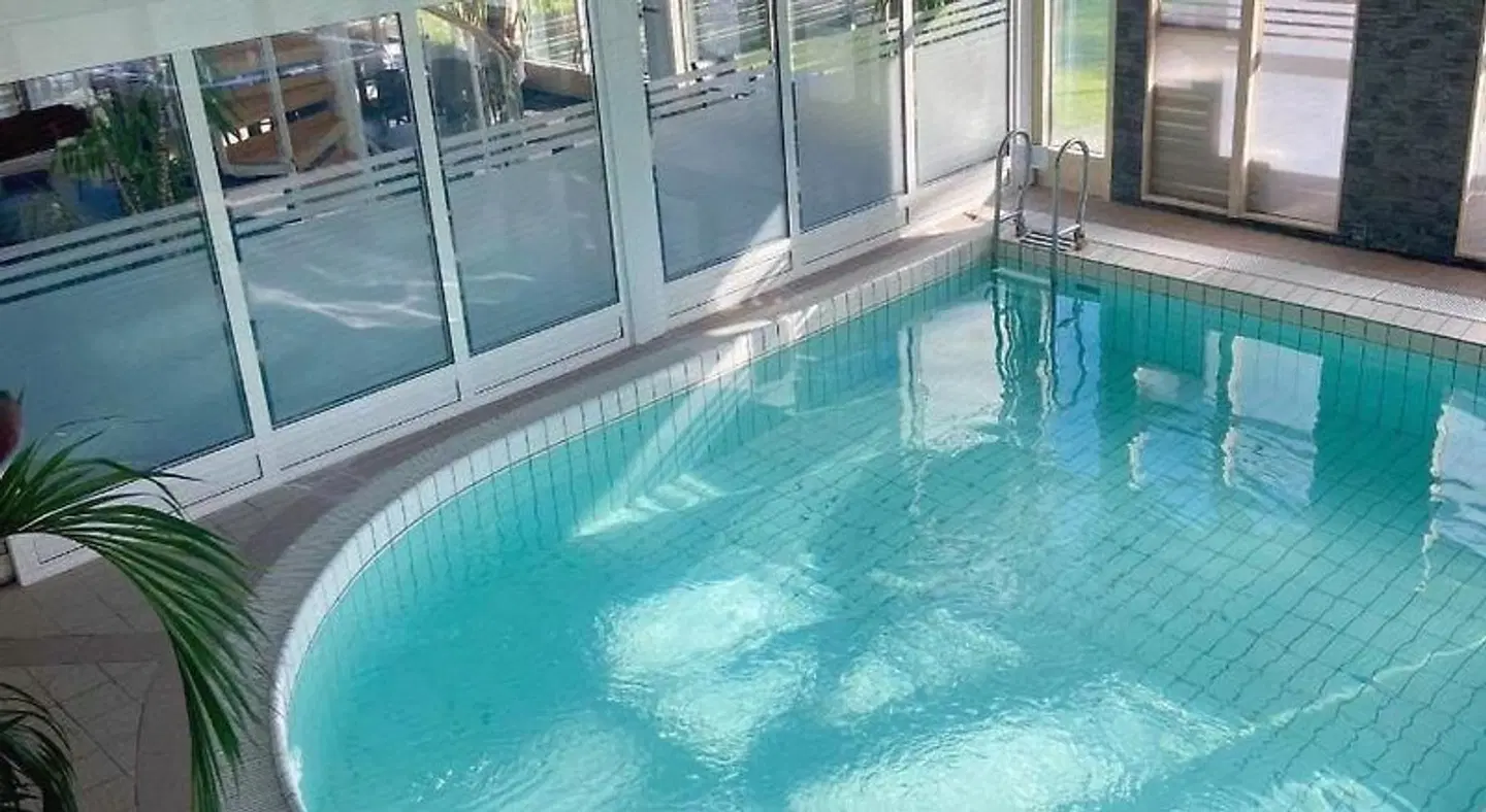 Hotell Aurum Hallenbad