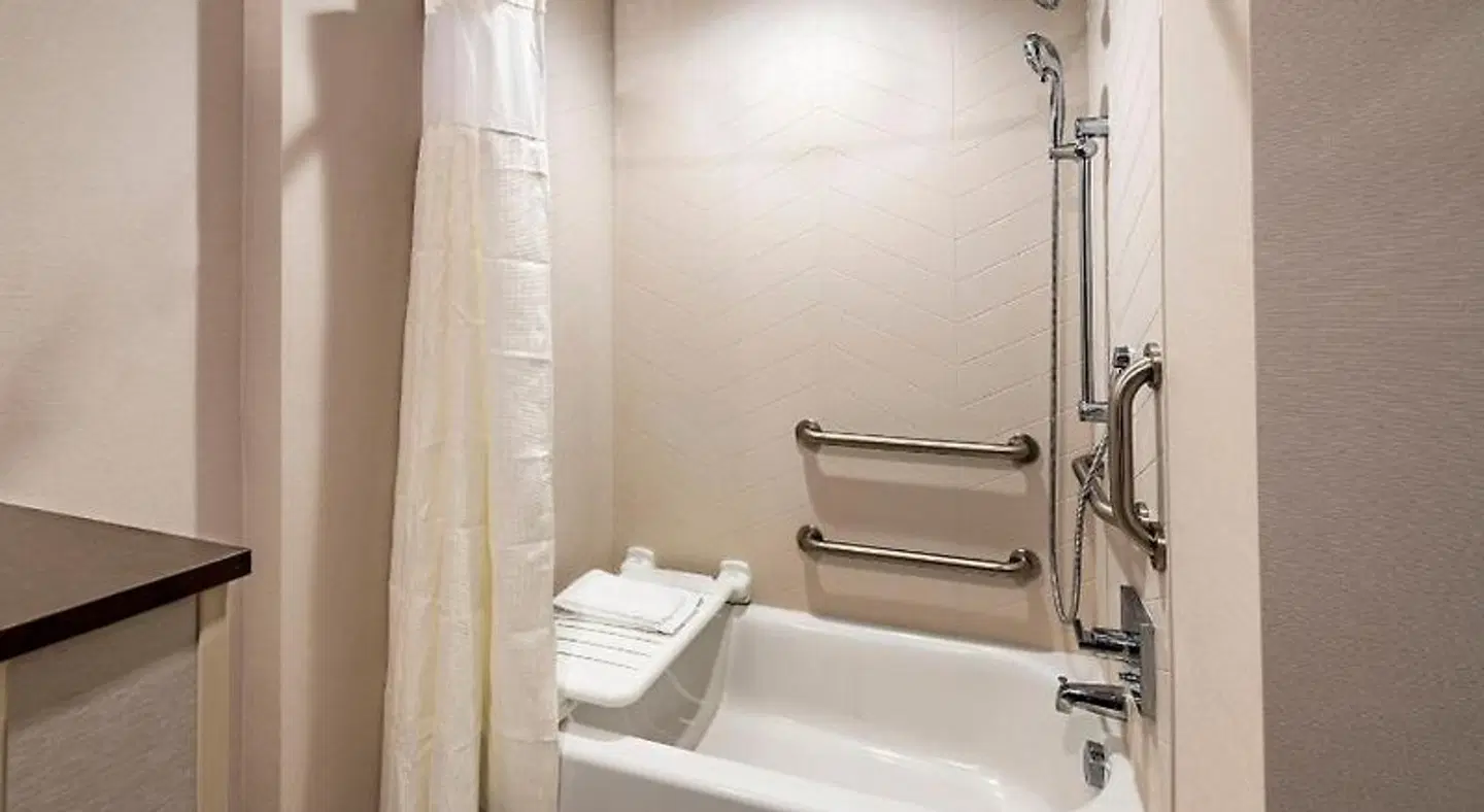 Fairfield by Marriott Inn & Suites Uncasville Groton Area Badezimmer