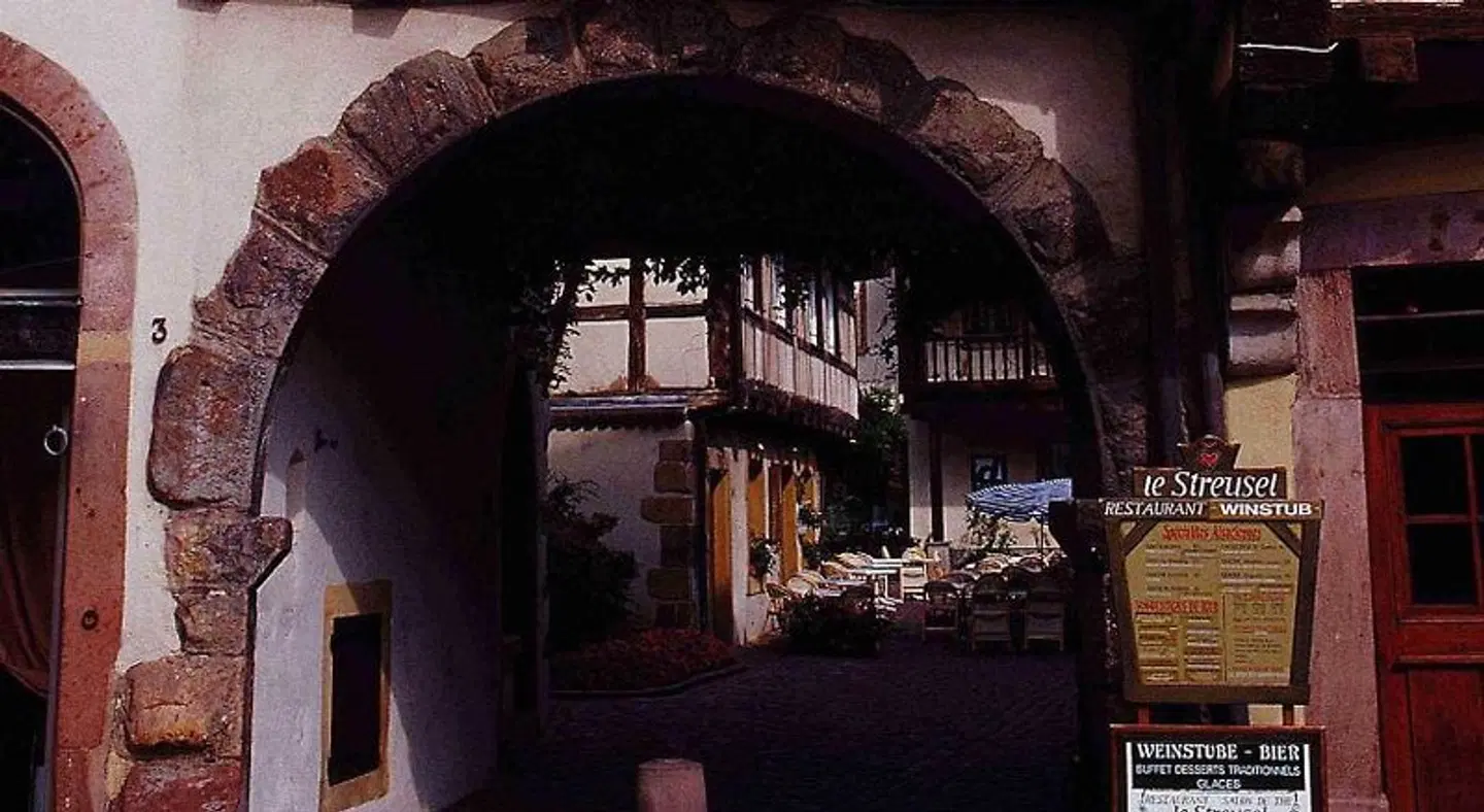 ibis Colmar Centre EXTERIOR