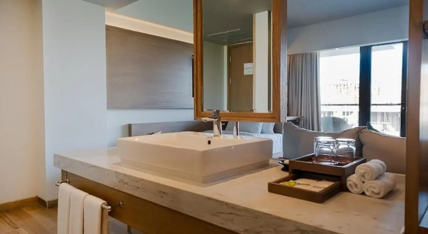 Eastin Ashta Resort Canggu Badezimmer