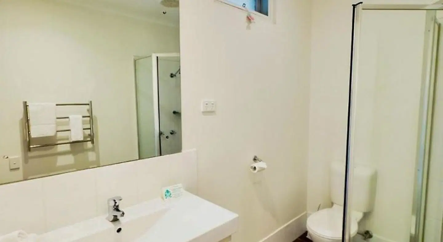 Merivale Motel Badezimmer