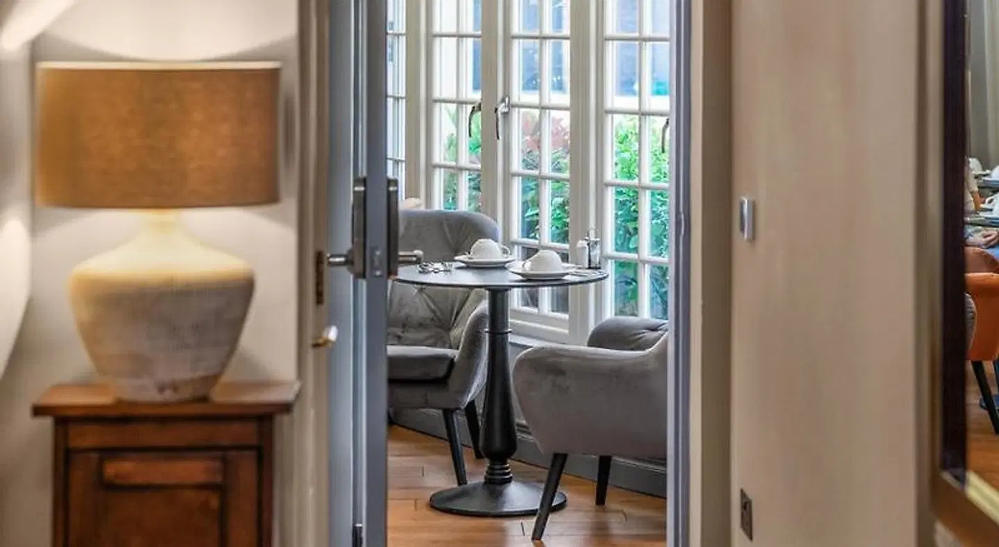 Riverside Inn Guest House Badezimmer