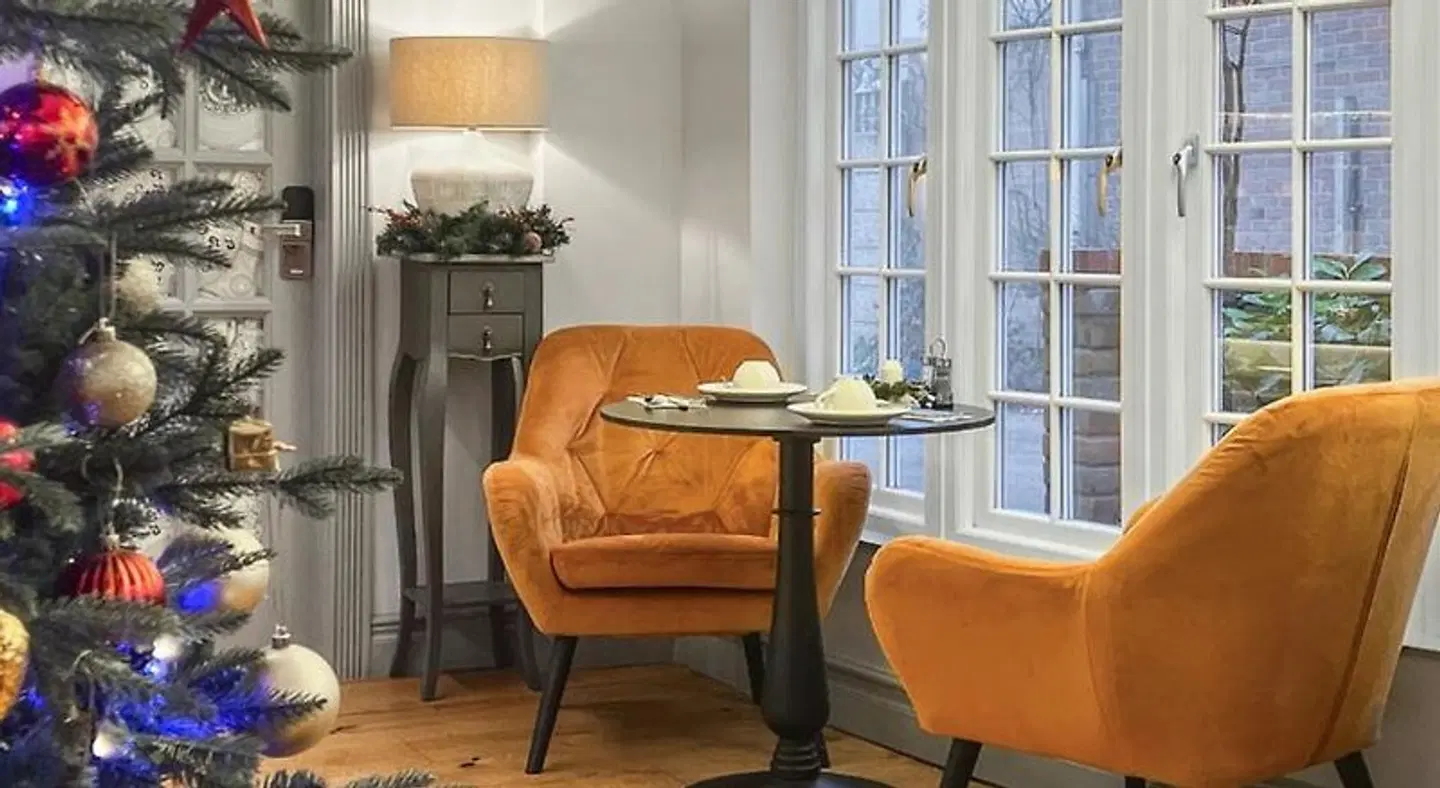 Riverside Inn Guest House ROOM_EXAMPLE