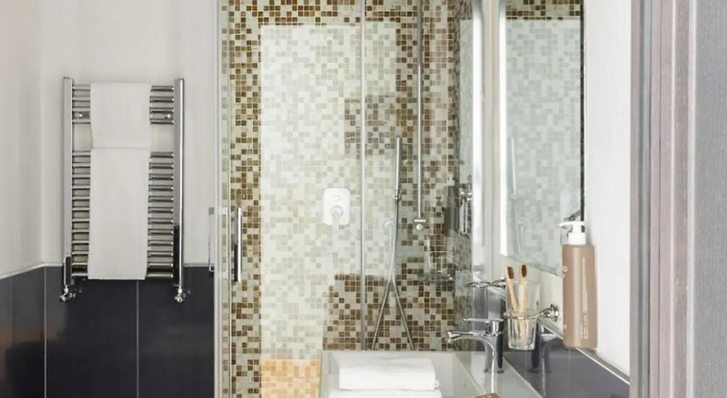 Monti First Badezimmer