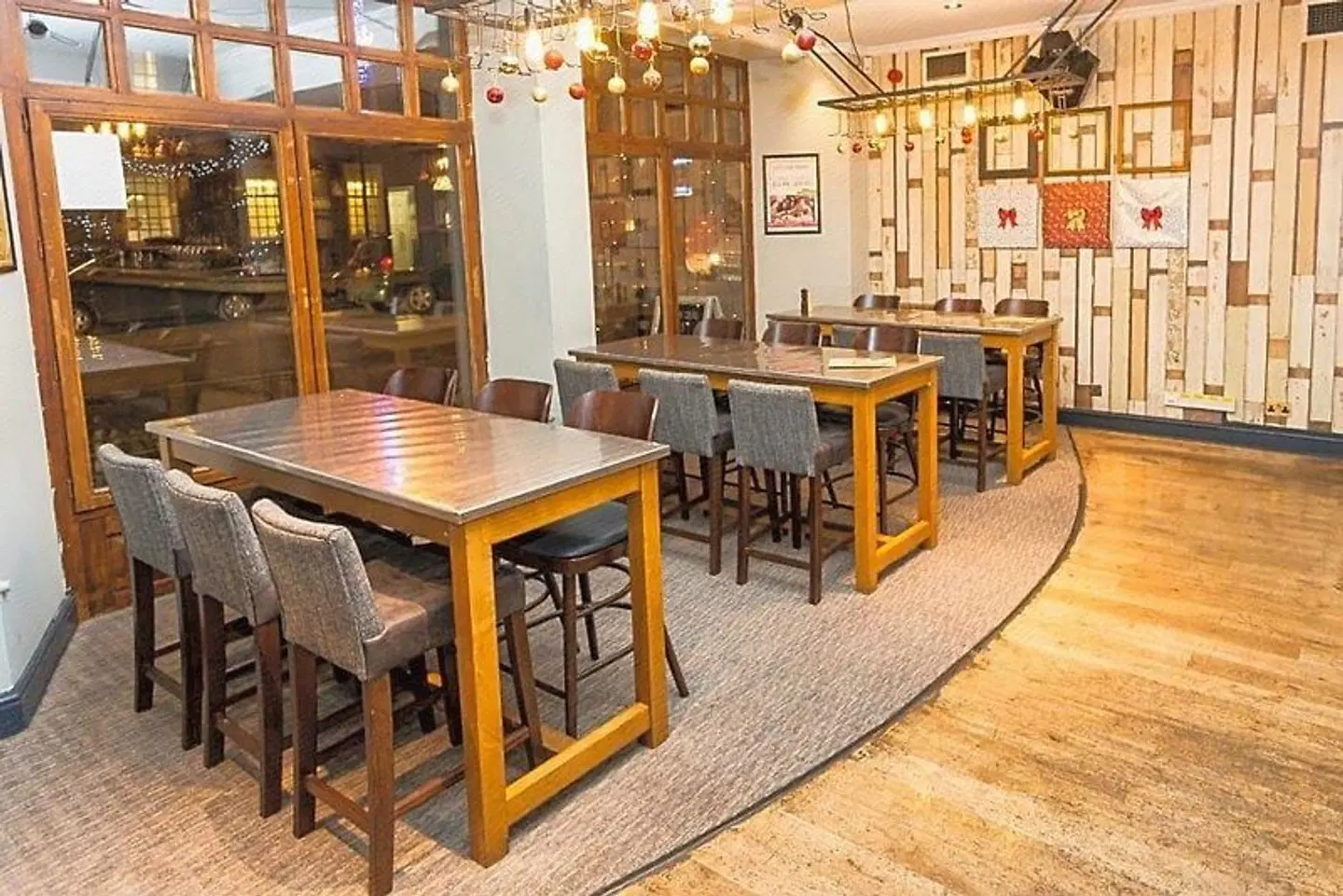 White Hart Newmarket by Marstons Inns LOUNGE_LOBBY