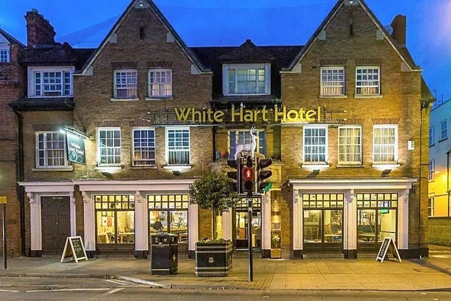 White Hart Newmarket by Marstons Inns EXTERIOR