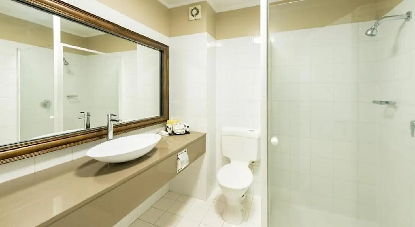 Distinction Hamilton Hotel & Conference Centre Badezimmer