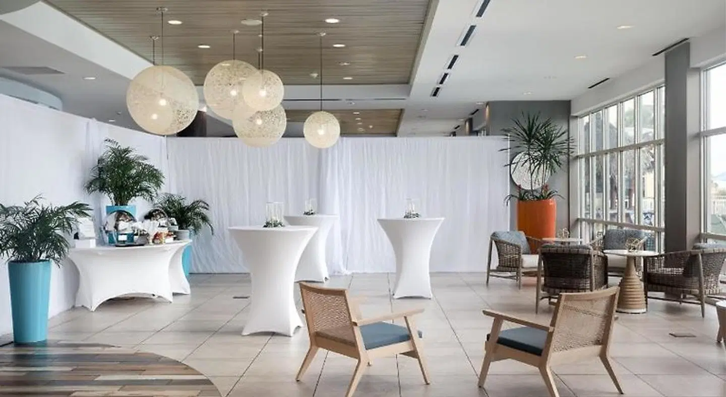 Holiday Inn Resort Fort Walton Beach LOUNGE_LOBBY