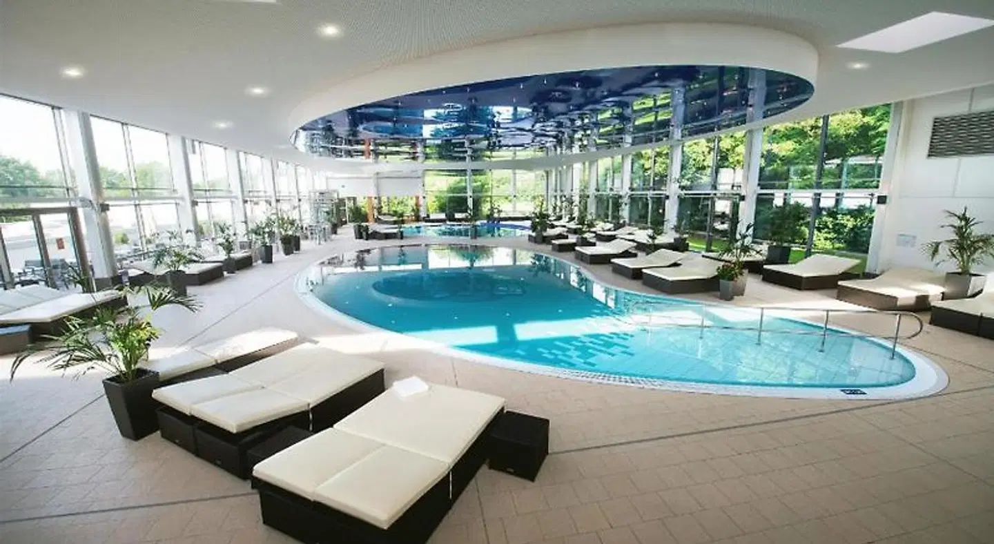 Best Western Premier Parkhotel Bad Mergentheim Hallenbad