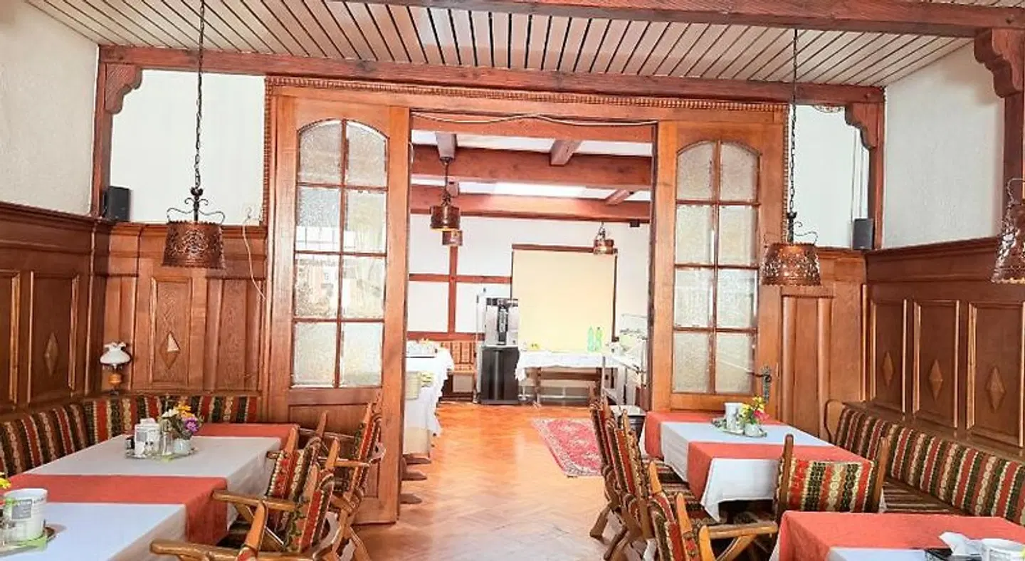Zur Post Bar