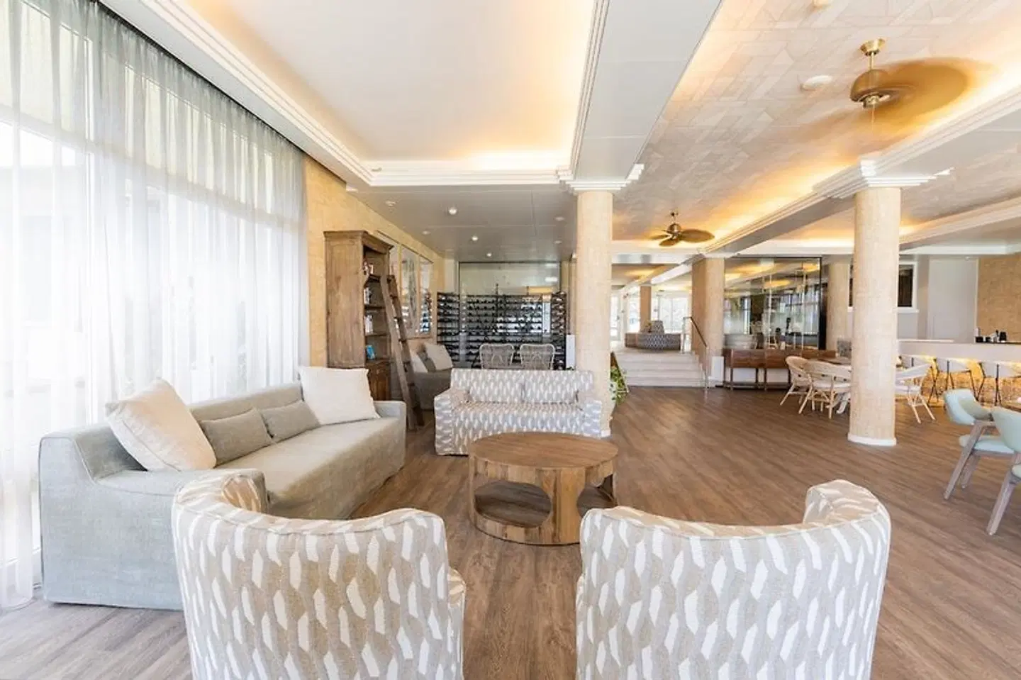 Vila Baleira Suites ROOM_EXAMPLE
