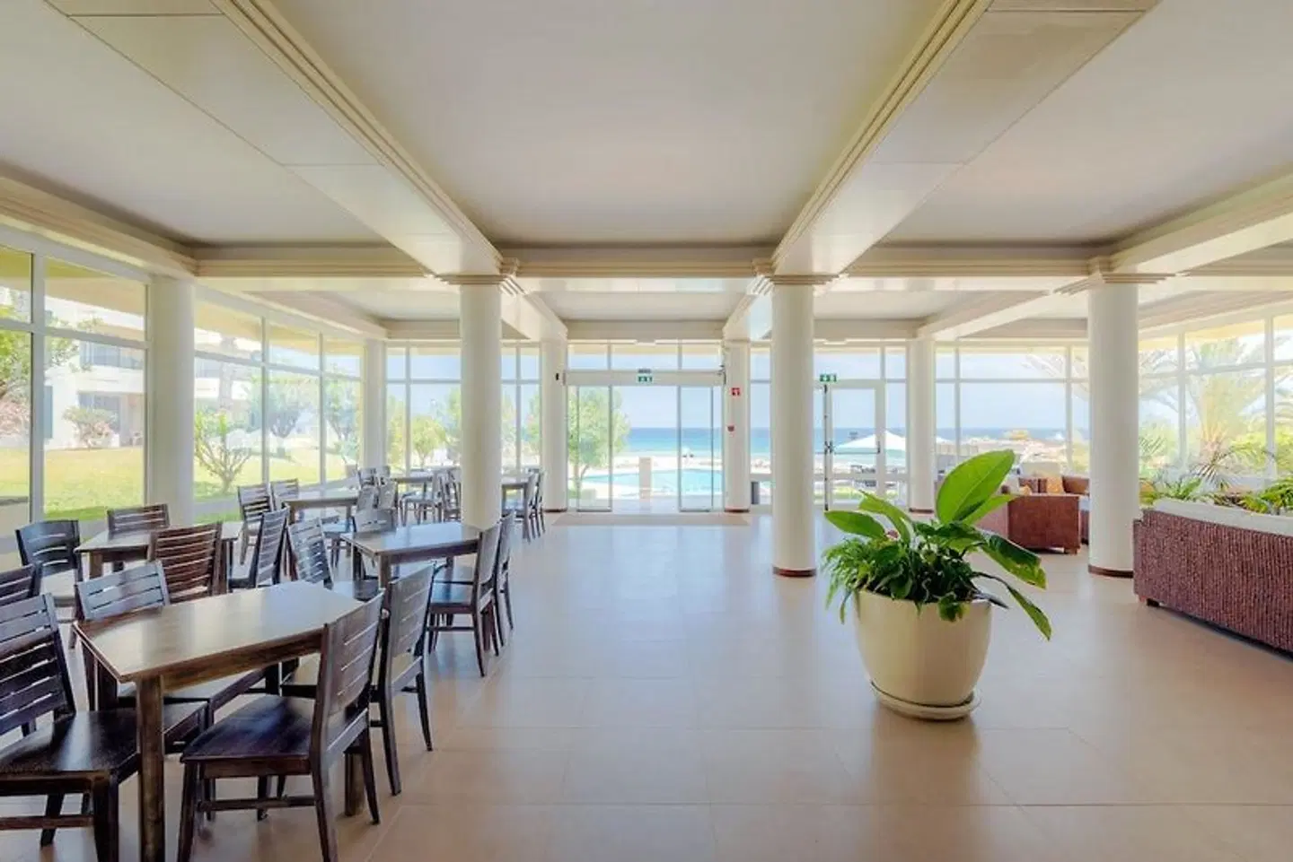 Vila Baleira Suites Restaurant