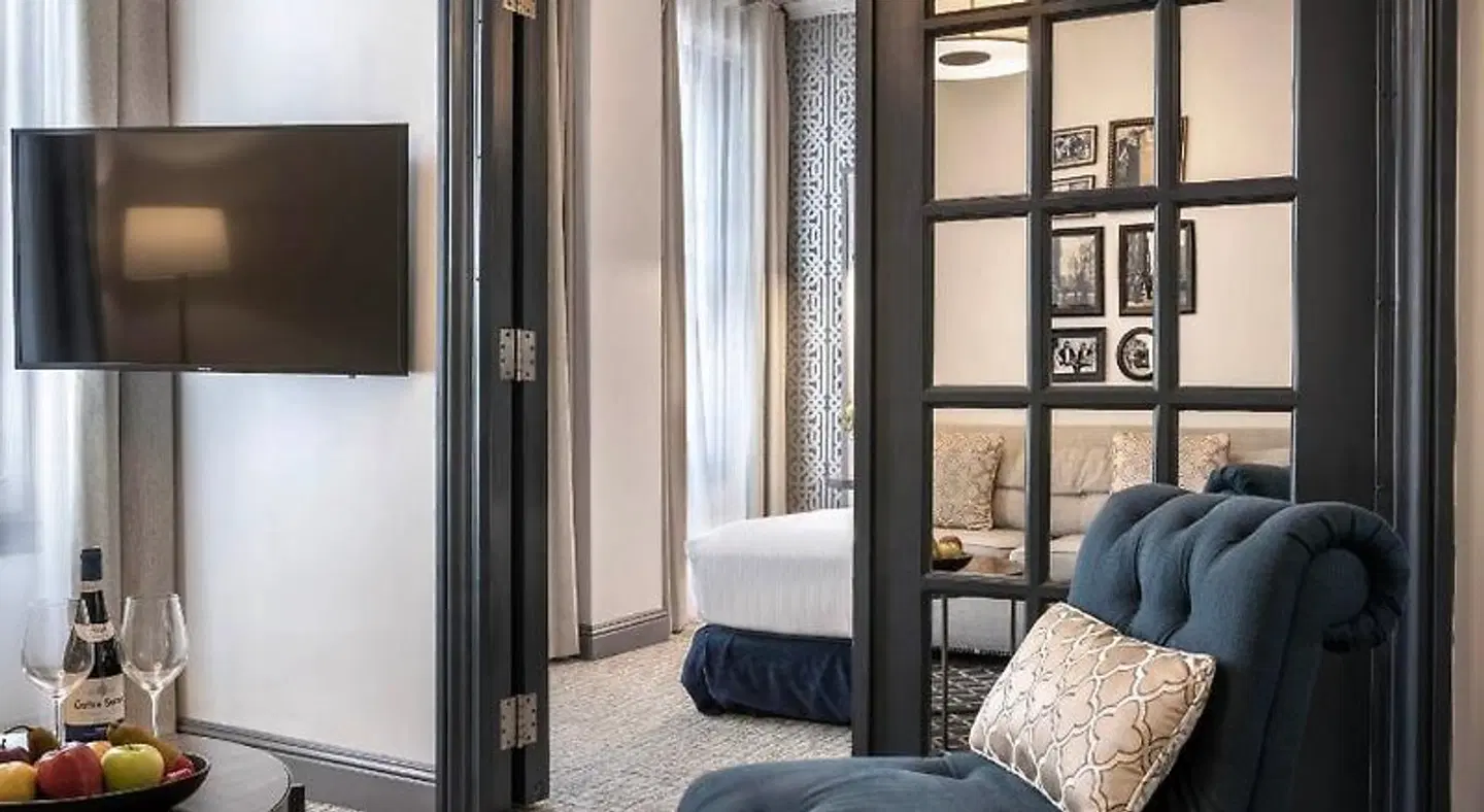 Warwick San Francisco Hotel ROOM_EXAMPLE