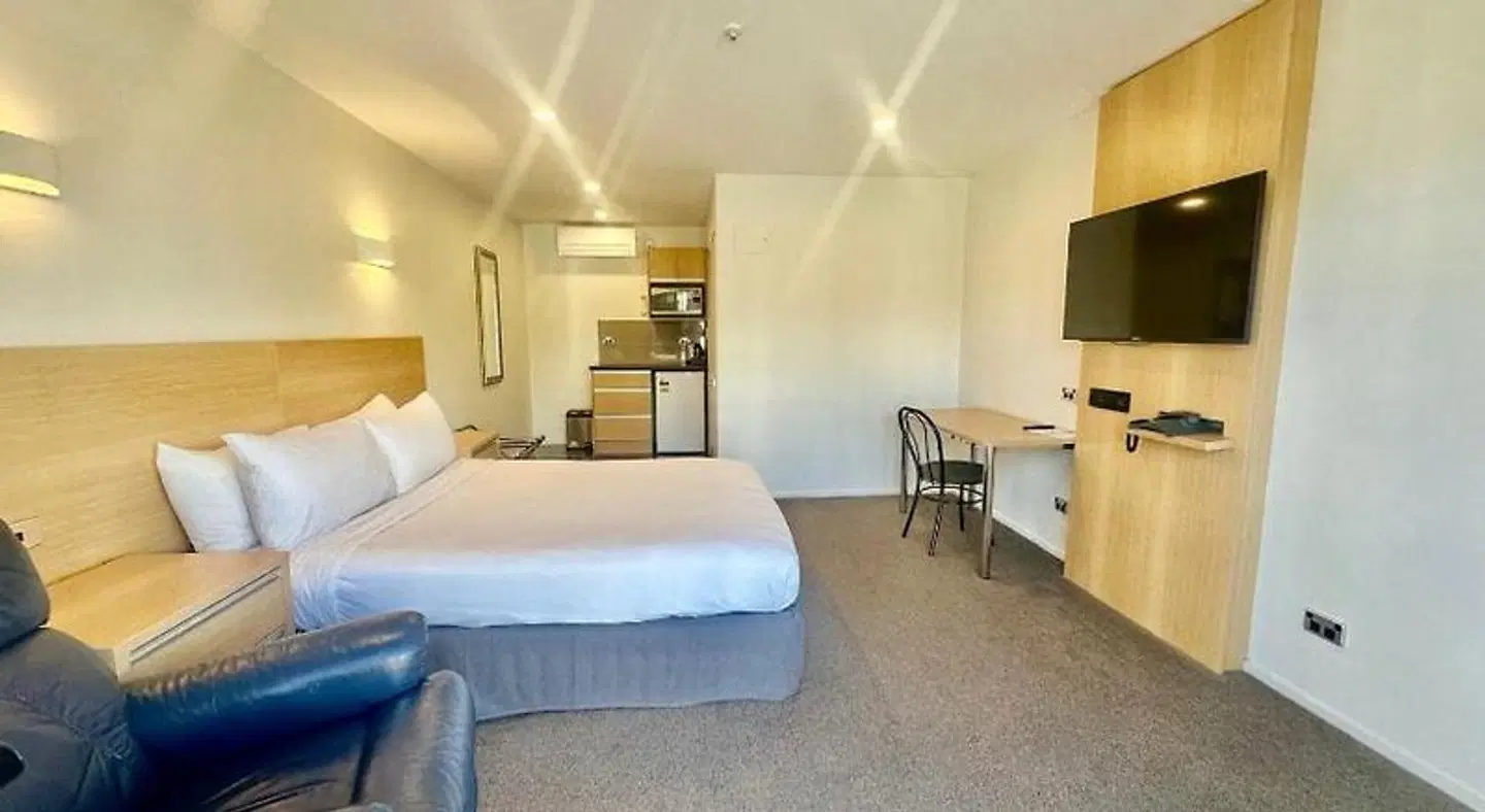 Best Western Ellerslie International ROOM_EXAMPLE