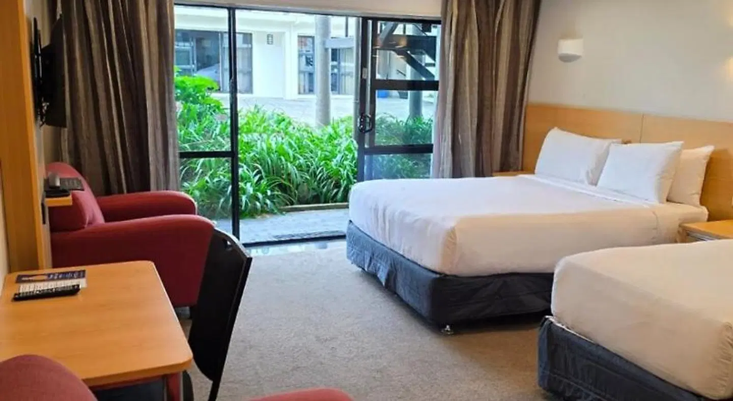 Best Western Ellerslie International ROOM_EXAMPLE