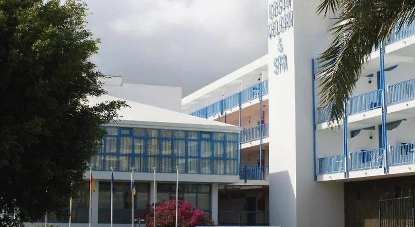 Costa Volcan Apartments EXTERIOR
