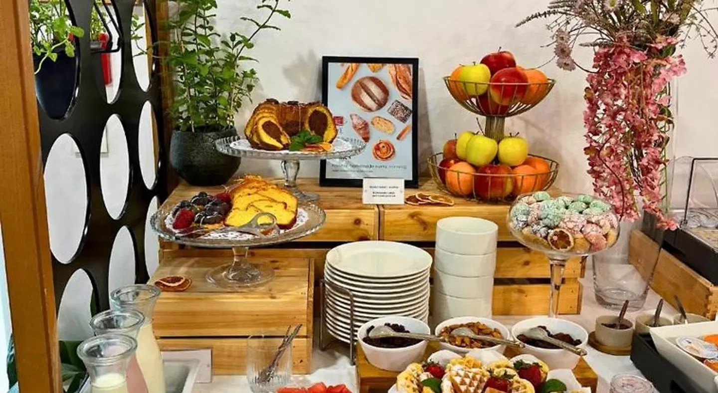 Art Hotel Like Restaurant
