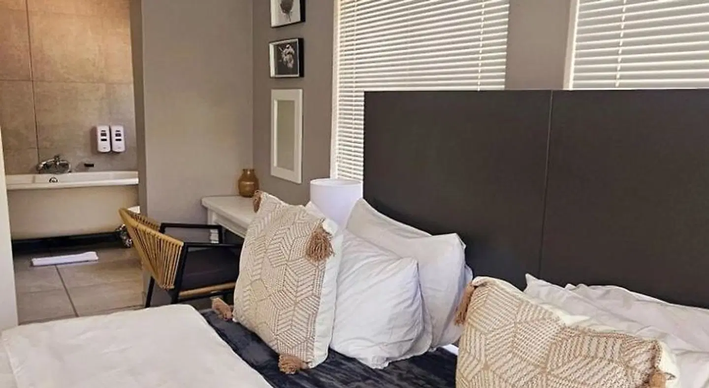 Lion Lodge HEALTH_BEAUTY