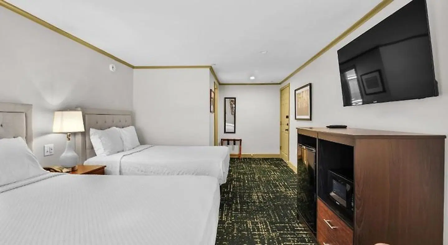 The Old Salt Restaurant and Lamie's Inn ROOM_EXAMPLE
