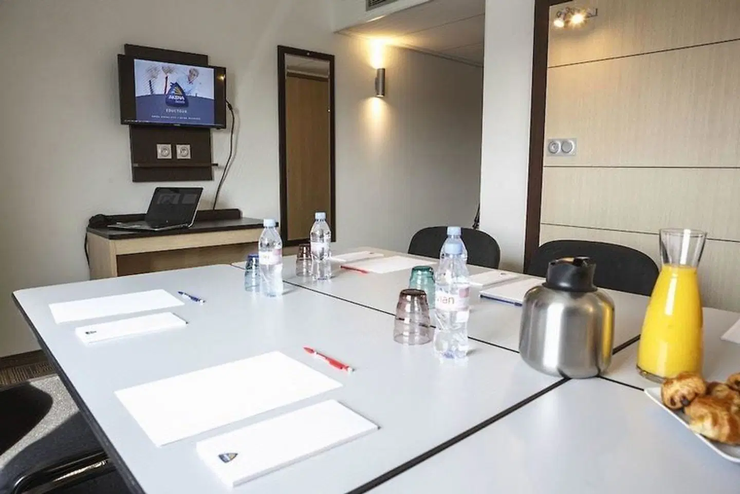 Akena City Reims Bezannes Konferenz
