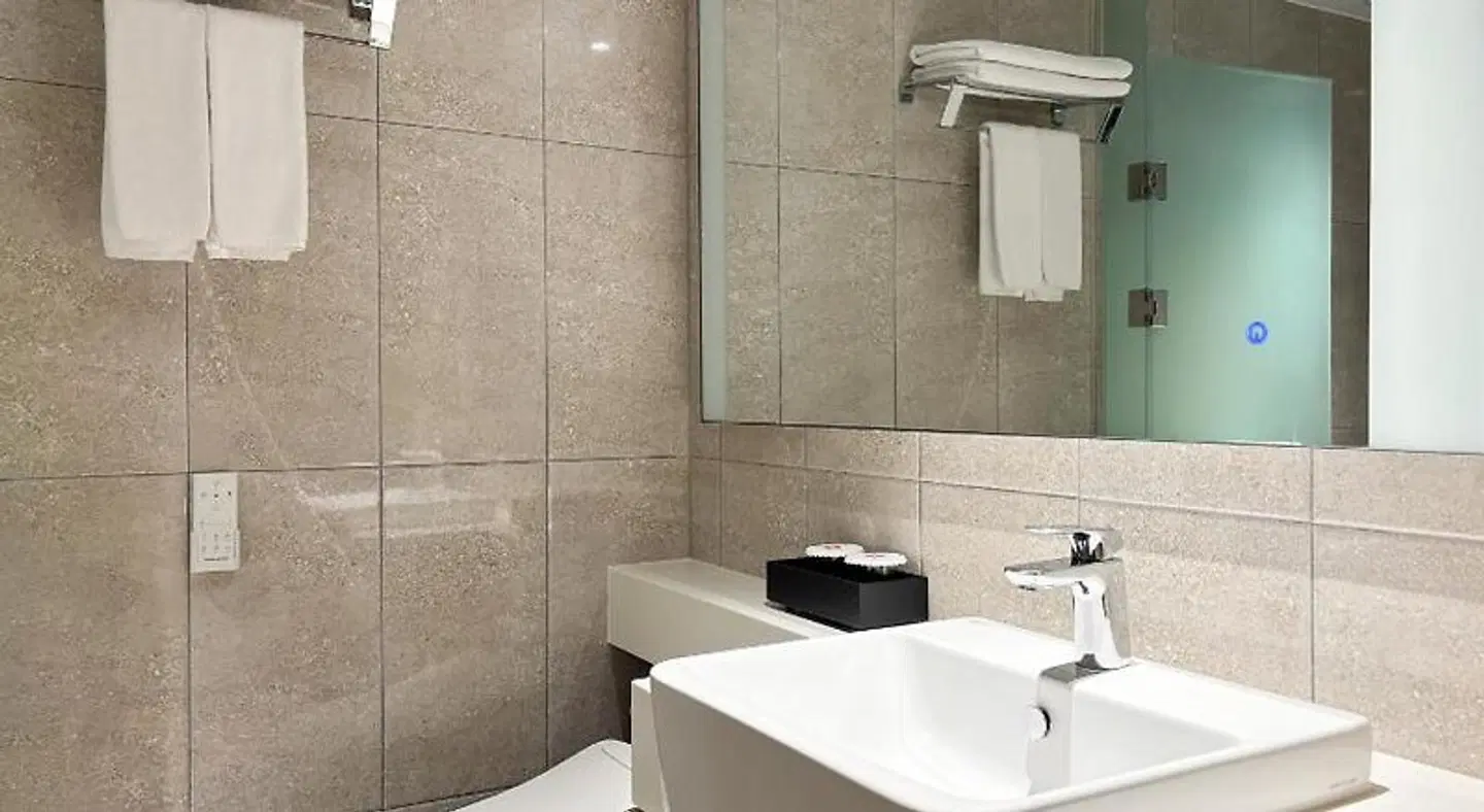 ibis Ambassador Suwon Badezimmer