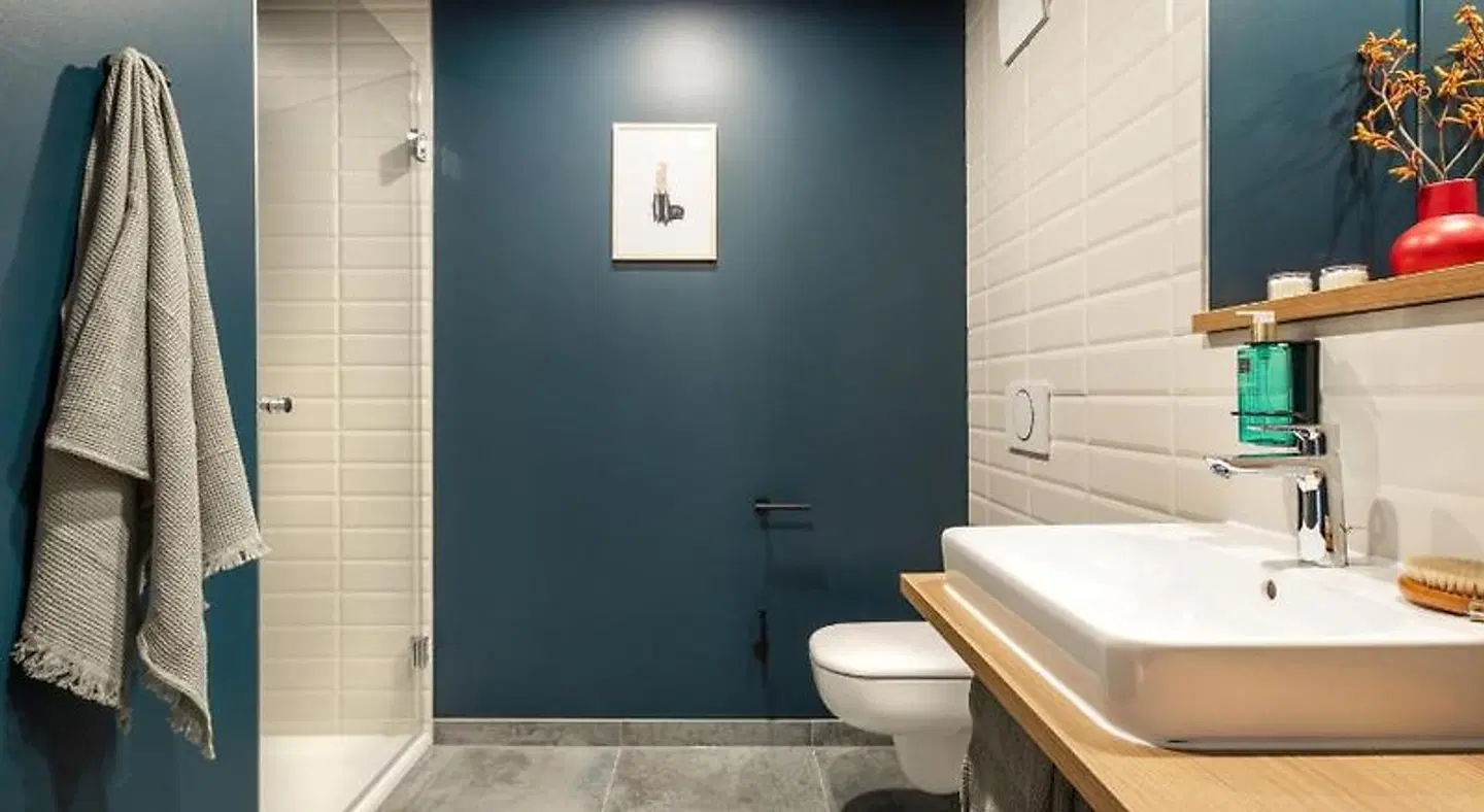 ipartment Berlin Airport Badezimmer