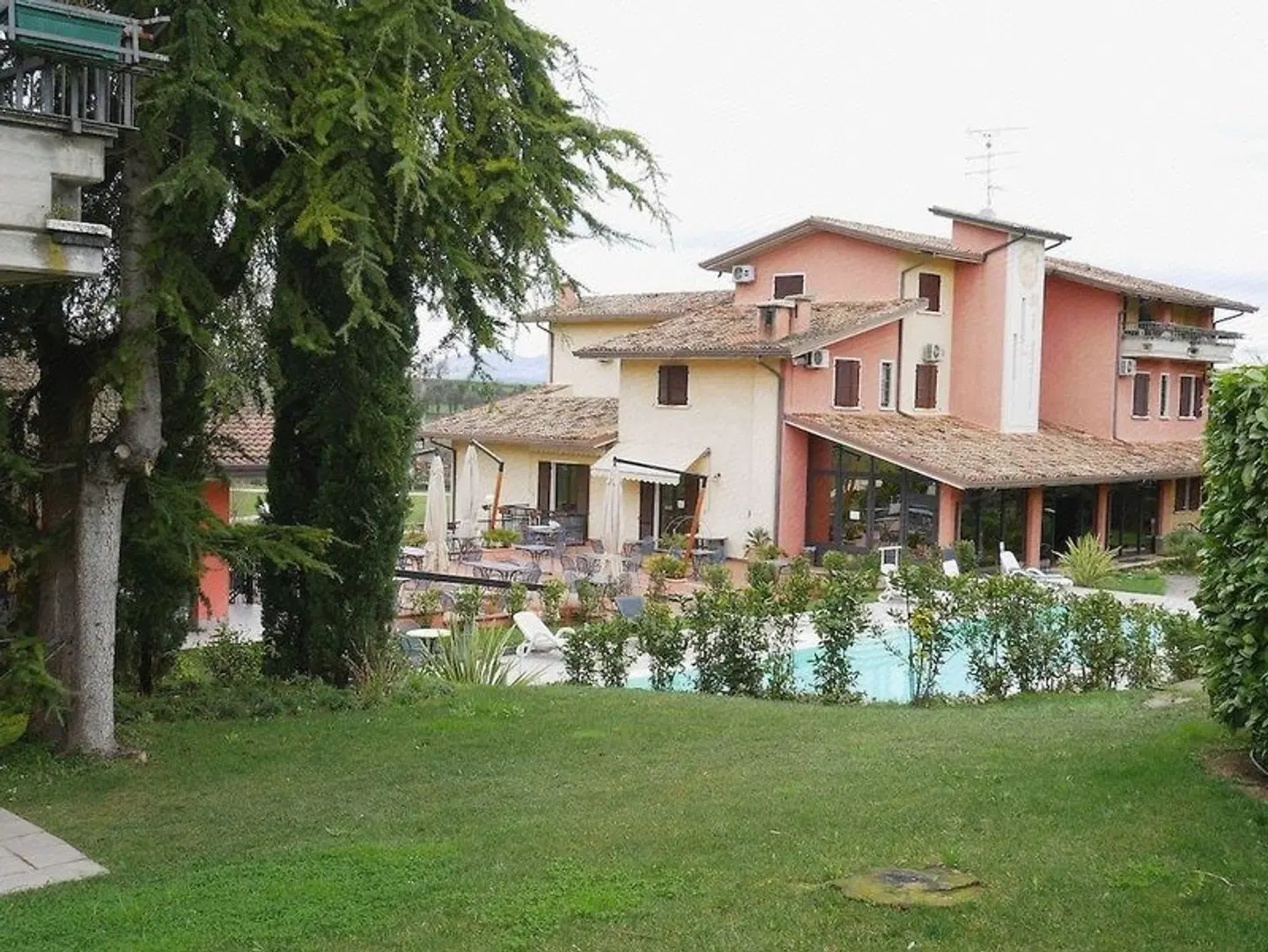 Il Castello EXTERIOR