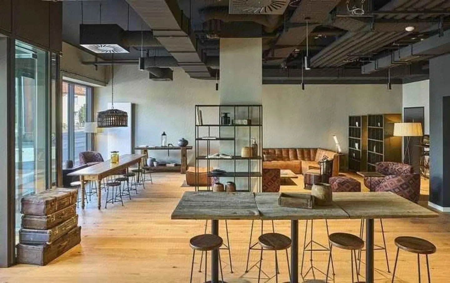 FREIgeist Homes - Serviced Apartments Bar