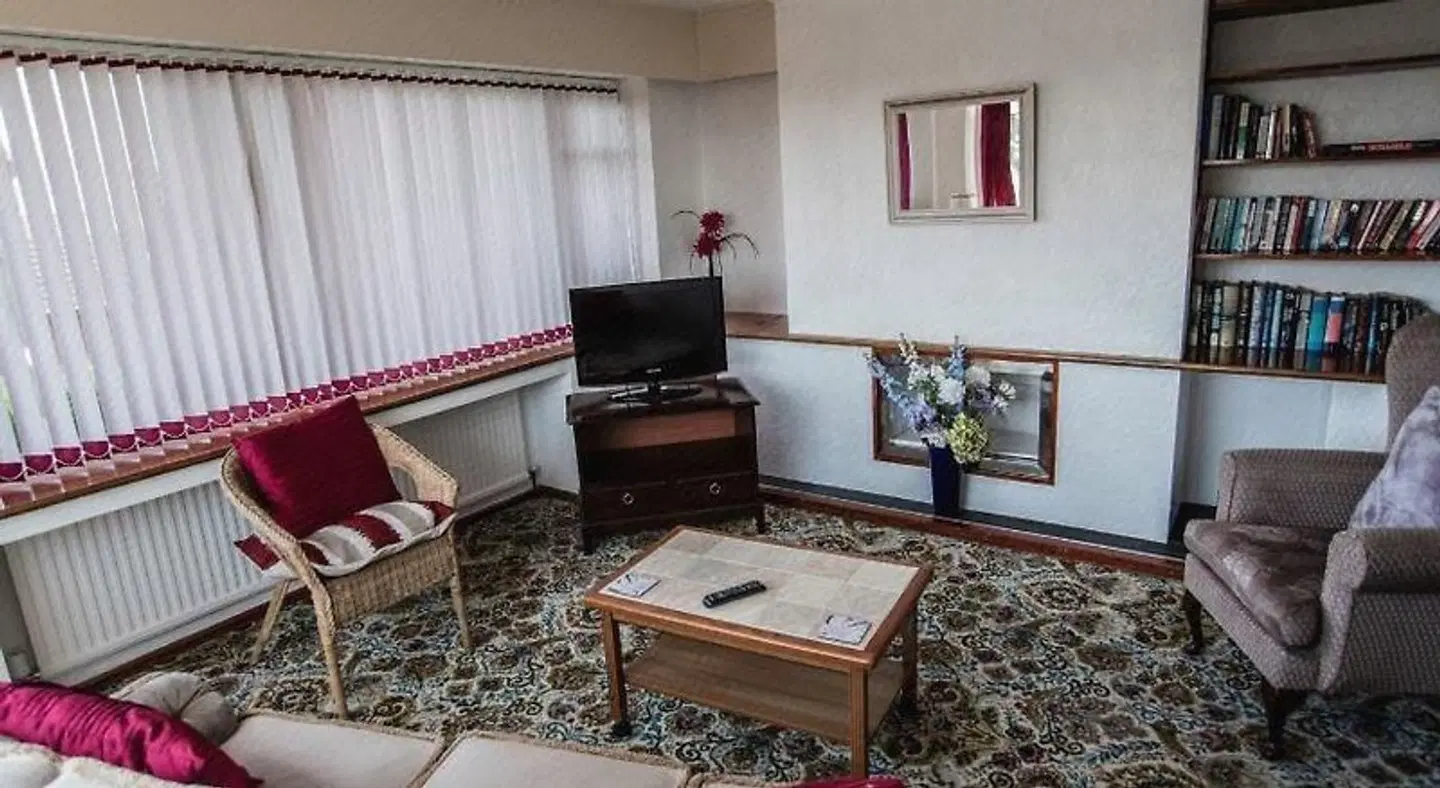 Holcombe Guest House ROOM_EXAMPLE