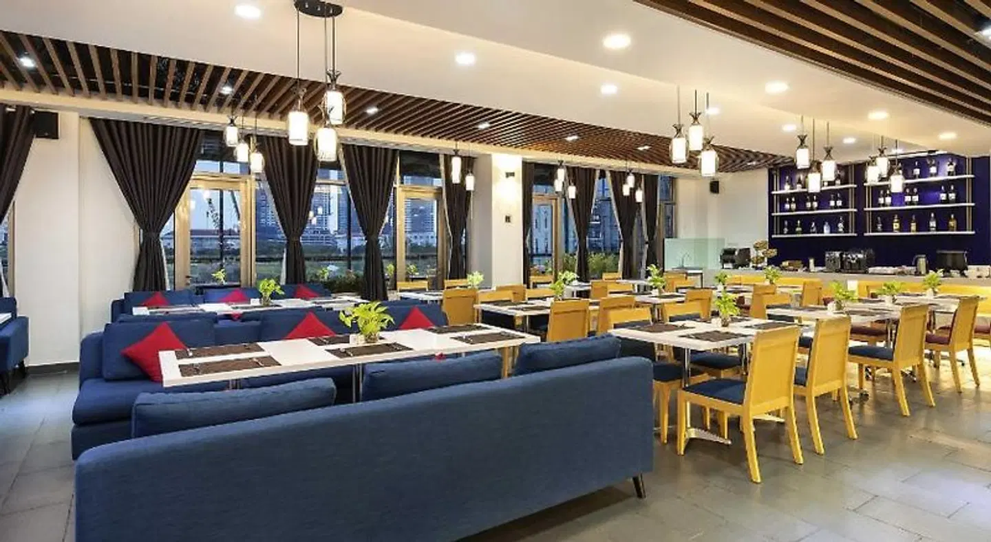 ibis Saigon South Restaurant