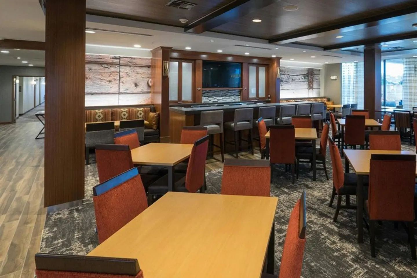 Fairfield by Marriott Inn & Suites Lubbock Southwest Bar