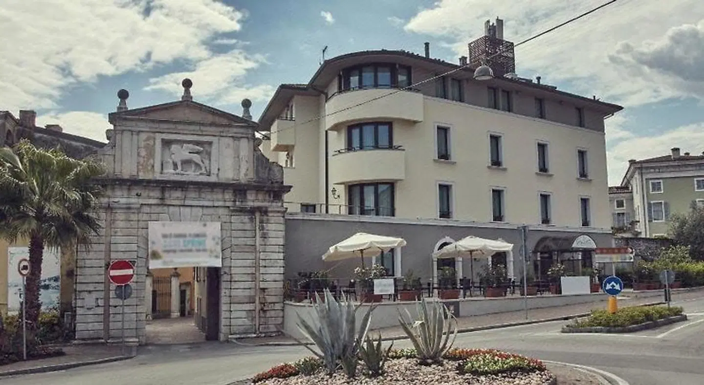Rivalta Life Style Hotel EXTERIOR