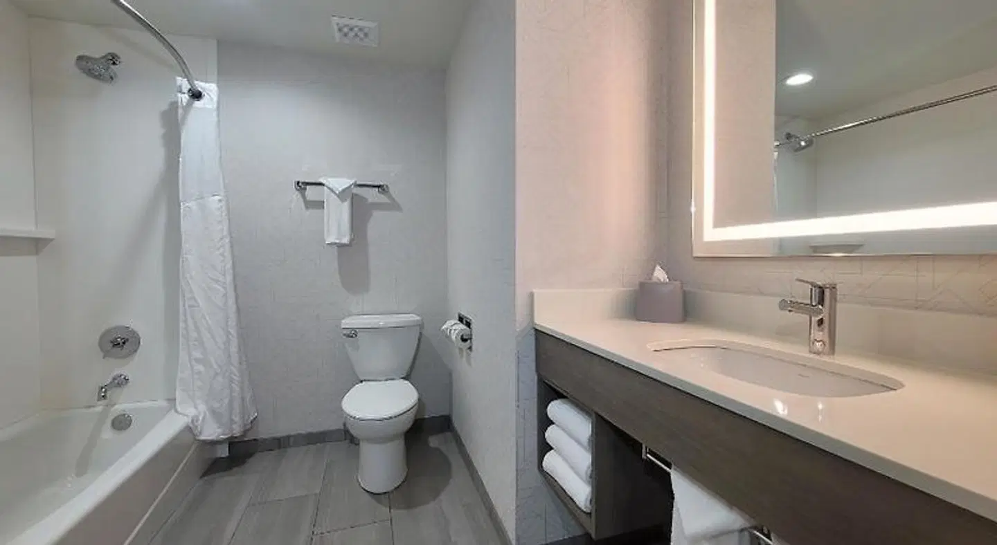Holiday Inn Express San Diego South - Chula Vista by IHG Badezimmer