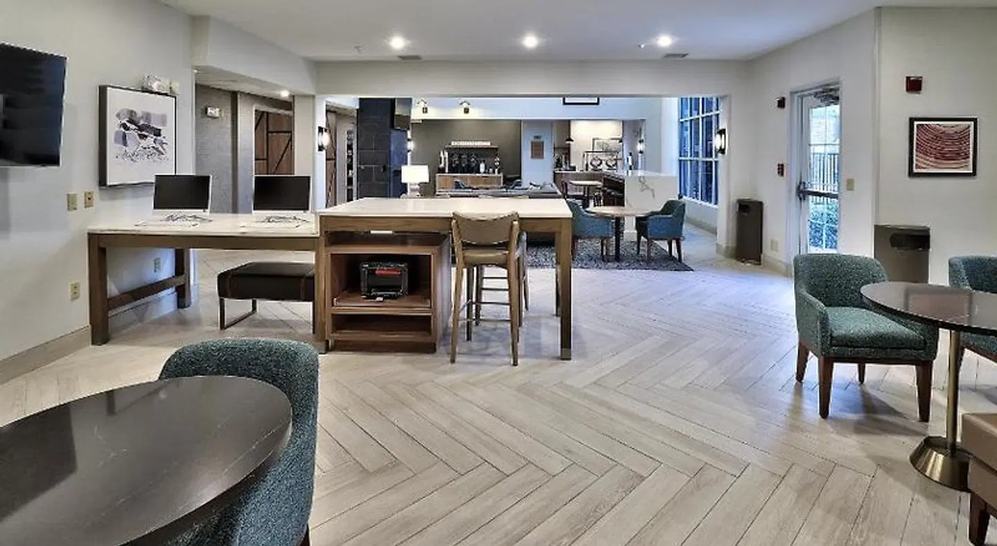 Staybridge Suites Albuquerque - Airport by IHG Bar