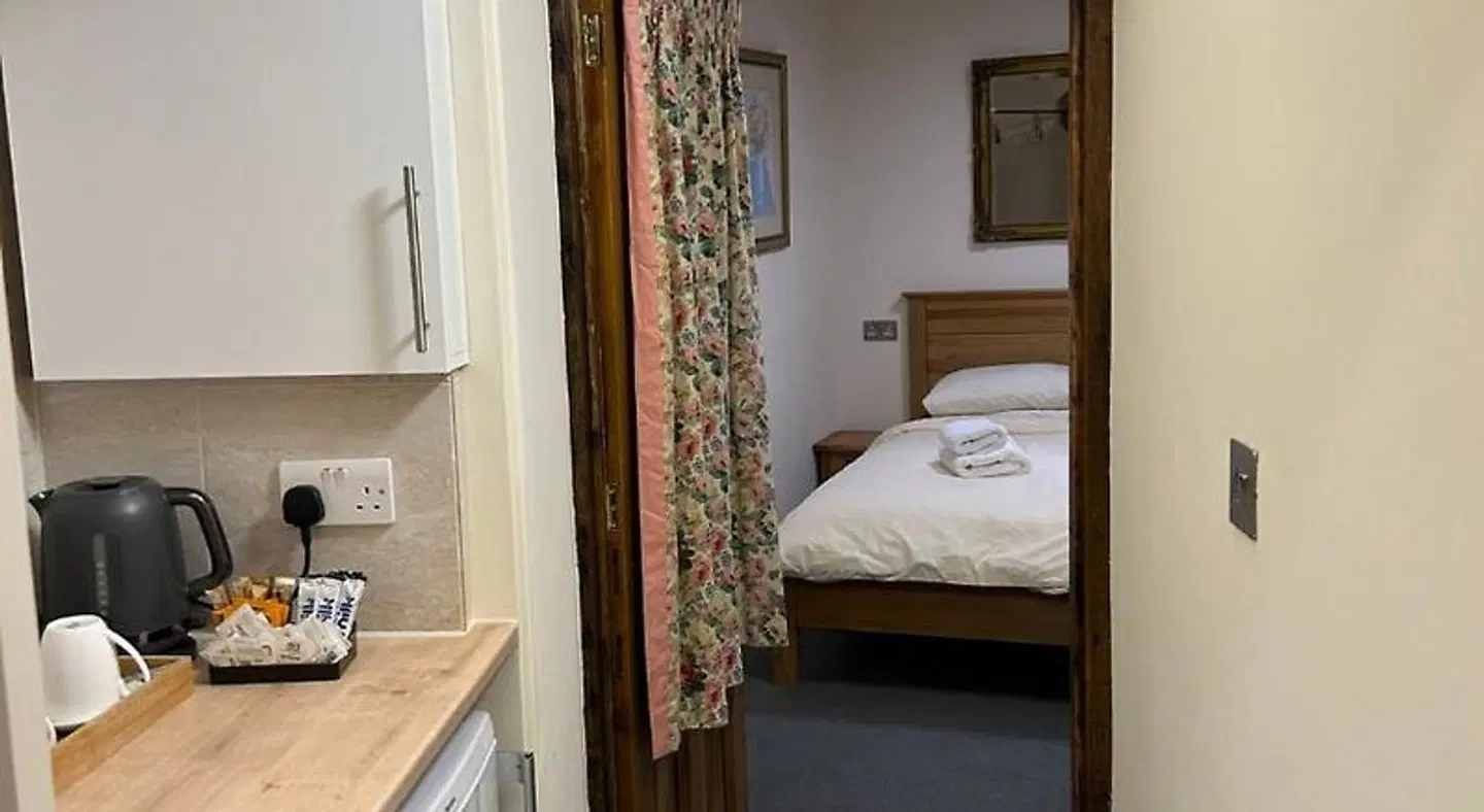 Oakwood ROOM_EXAMPLE
